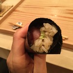 鮨　仙八 - マグロ頭肉巻き