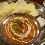 クリスナキッチン 本格インド・ネパール料理店 - マトンマサラカレー＆チーズナン