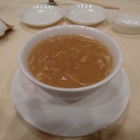 華正樓 本店 - 蟹肉入りフカヒレのスープ