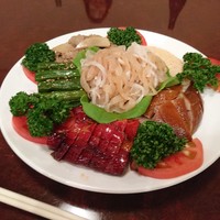 華正樓 本店 - 前菜の梅花盛り