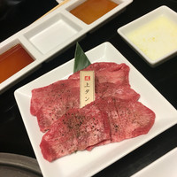 焼肉専科 肉の切り方 日本橋本店 - 