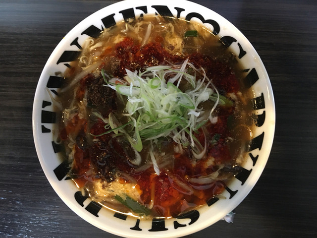 激辛酸辣湯麺辛さ5で 本日は ラーメン勇気に 嫁と一緒で無いため 辛さ控えめに 初来店の By これなんで商会 拉麺勇気 長町 ラーメン 食べログ