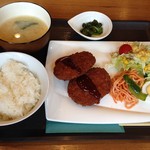 みぃ珈琲 - H.28.9.23.昼 日替わりランチ(メンチカツ) 750円税込