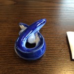 うなぎ亭 友栄 - 青鰻の箸置き
