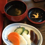 うなぎ亭 友栄 - 奈良漬がうまい。