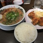 来来亭 - カラアゲセット ¥920
            ・ラーメンは全てデフォルトにしたが、今回は味が薄いように感じた。ばらつき多い？