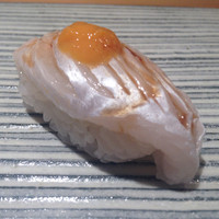 鮨 巳之七 - 生穴子。長崎の対馬のものでした。熟成具合が素晴らしい。
