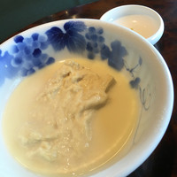 ゆば泉 宝ヶ池店 - 汲み上げ湯葉。これも美味しい。