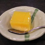 天ぷら わかやま - デザートは、オレンジのムースをいただきました。他には胡麻プリン、シャーベットもあります。