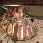 柳家 - 長良川の鮎の開き干しの串焼き