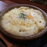 やどり木鶏専門居酒屋 - ポテチグラタン