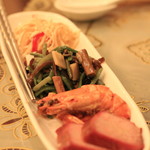 状元樓 - 前菜盛り合わせ　①干し豆腐♡　②山菜の和え物♡　③チャーシウ♡