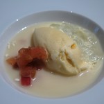 Le vrai - 2016.9.17　林檎のスープとシナモン風味のバニラアイスのアップ