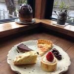 カフェ ビーウエイト - 