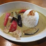 マナナ - 手づくりカレーライスランチ　タイ風グリーンカレー８３０円（税込）