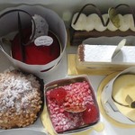 シャンドワゾー - ケーキは６点