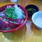 Jizakanateishokushoutemmarugyogyou - 地魚だけの海鮮丼定食