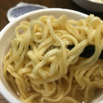 キャンドゥ - ブタメンのタン塩味ラーメン　麺のアップ