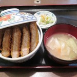 ミニソースかつ丼（１００ｇ）９９０円（税込）