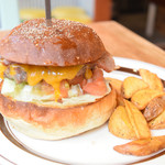 マッドバーガー - ベーコンチーズバーガー@税込1,400円