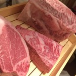 肉屋 雪月花 NAGOYA - 炭焼きSTEAK 松坂牛サーロイン、松坂牛イチボ、近江牛シャトーブリアン