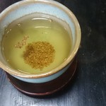 日和亭 - 変わったお茶。そば茶