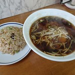 Tenjin Hanten - ラーメンセット