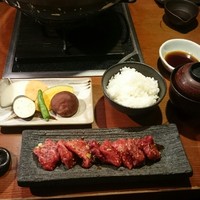 飛騨牛一頭家 馬喰一代 岐阜神田 - 炭火焼きランチ(1800円)