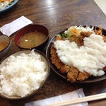 Hairaito Shiyokudou - ジャンボ白雪チキンカツ　720円　料理のみ570円