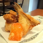 蕎麦切り 旗幟 - ふぐの唐揚げ1,030円