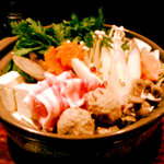 なすび屋 - 冬はお鍋も…