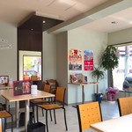 カレー番紅花 - 店内