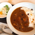 チキンカレー(850円)