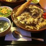 DXチーズハンバーグカレー(特盛り)【料理】
