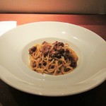 ひまわり食堂 - ミートソースのスパゲッティ。1400円＋税
