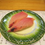 Toyama Sushi - 小型のぶり。290円＋税
