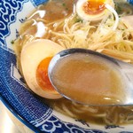 FLAT HAND フジ家 - 豊潤なスープ