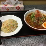 Chuuka Ryouriten Ten - 牛タン麺とチャーハン定食980円