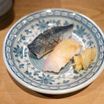 卯佐 - お通し コハダと平目