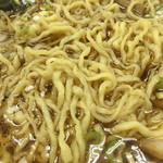 三憩園 - 食べ始めて3分ぐらい。麺の吸水率が良過ぎて
      減るどころか どんどん増えていく…