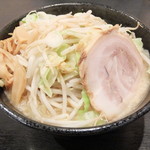 tonkotsura-memmonkichi - ラーメン中盛＋ヤサイ
