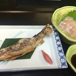 清水屋旅館 - 岩魚の、刺身と焼き