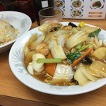 龍門飯店 - 