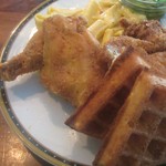 FOUNDING FARMERS - 結構なボリュ－ム