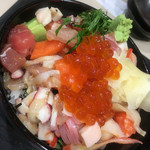 築地一功 - 特製やみつき丼(1008円)