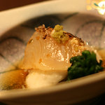 笛吹き鯛の酢〆　皮目を炙って