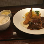 セット
          エビフライ＋ビフカツ＋ハンバーグ