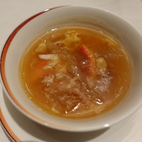 龍天門 - 蟹肉と魚のヒレのとろみスープ