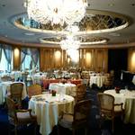 トゥールダルジャン - 内観