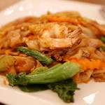 Tom Yum Kung - センヤイとエビのしょうゆ炒め